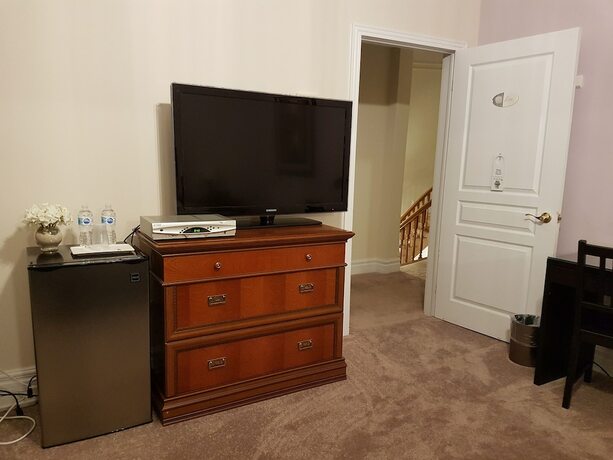 Imagen de la habitación del Hotel Newton Villa. Foto 19