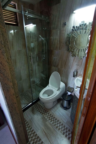 Imagen de la habitación del Hotel Newtown Inn. Foto 5