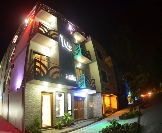 Imagen de los exteriores del Hotel Newtown Inn. Foto 9