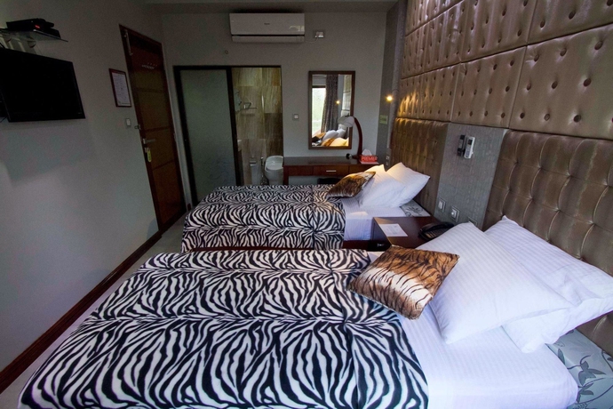 Imagen de la habitación del Hotel Newtown Inn. Foto 7