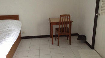 Imagen de la habitación del Hotel Next Bird Suite. Foto 16