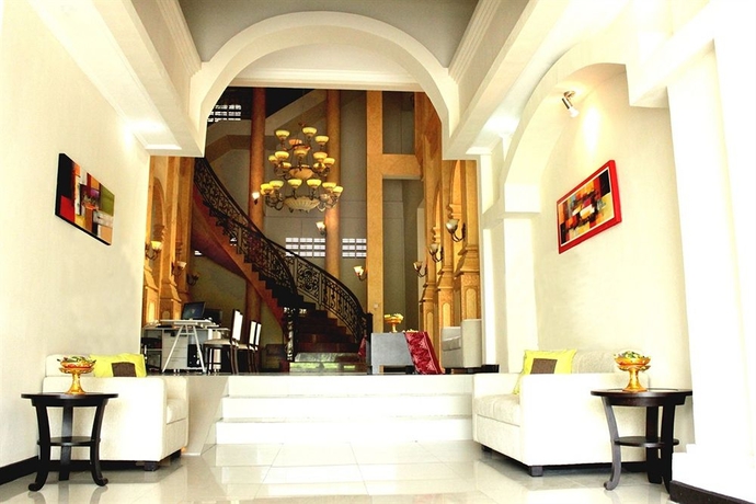 Imagen de los interiores del Hotel Next Tuban Bali. Foto 11