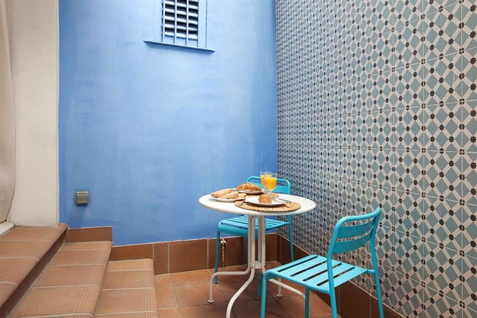 Imagen de los exteriores del Hotel Nextdoor Gaudi Barcelona. Foto 14