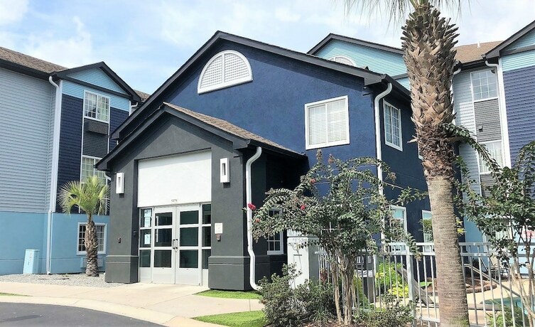 Imagen de los exteriores del Hotel Nextloft Extended Stay and Suites. Foto 11