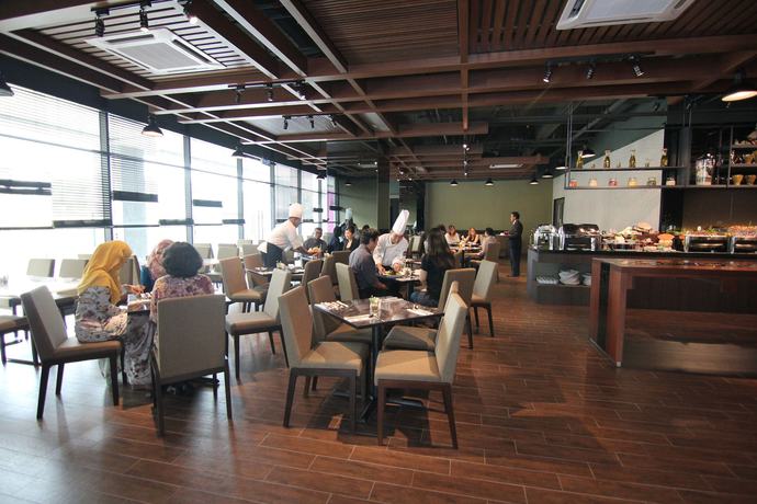 Imagen de los interiores del Hotel Nexus Regency Suites & Hotel. Foto 19