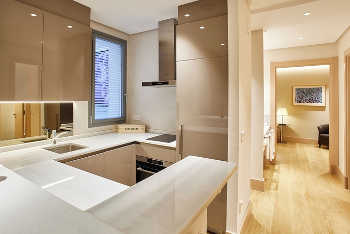 Imagen de la habitación del Hotel Nexus Santa Mar&iacute;a Luxury Apartments. Foto 7
