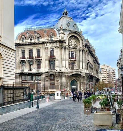 Imagen general del Hotel Nf Palace Old City Bucharest. Foto 1