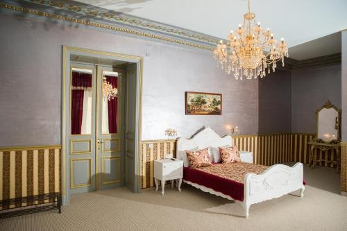 Imagen general del Hotel Nf Palace Old City Bucharest. Foto 5