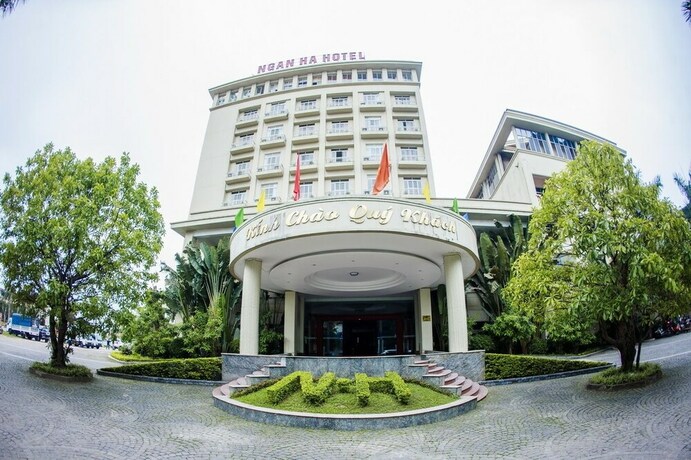 Imagen de los exteriores del Hotel Ngan Ha, Ky Anh. Foto 25
