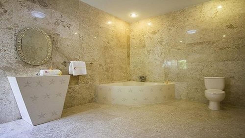 Imagen de la habitación del Hotel Ngeluwungan Boutique Villa. Foto 11