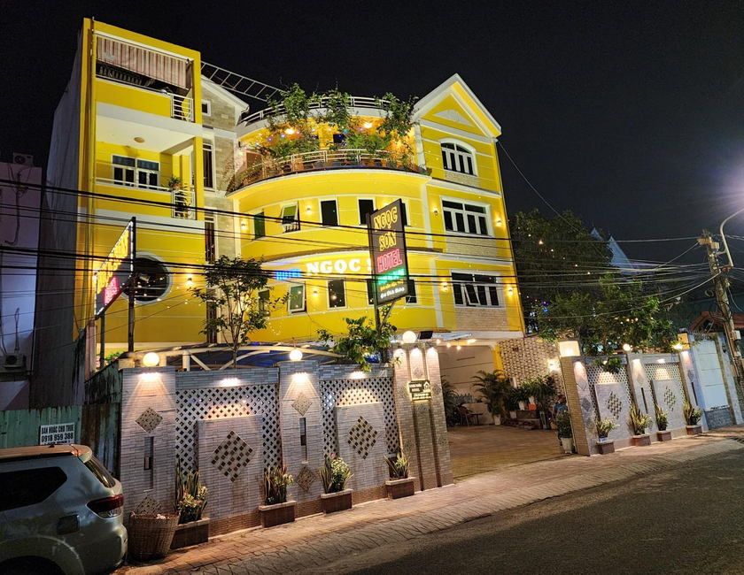 Imagen general del Hotel Ngoc Son, Bien Hoa. Foto 8