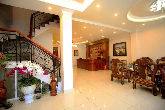 Imagen de los interiores del Hotel Ngoc Trai Vang. Foto 12