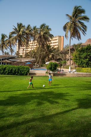 Imagen de los exteriores del Hotel Ngor Diarama. Foto 11
