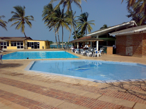 Imagen de la piscina del Hotel Ngor Diarama. Foto 14
