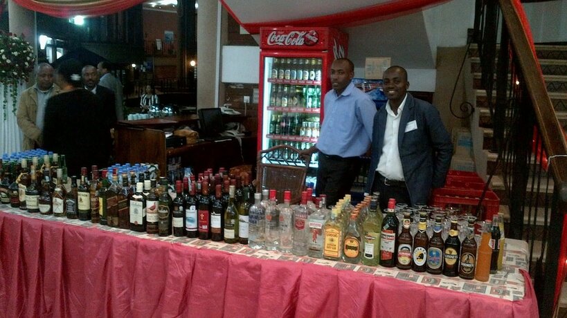 Imagen del bar/restaurante del Hotel Ngurdoto Mountain Lodge. Foto 9