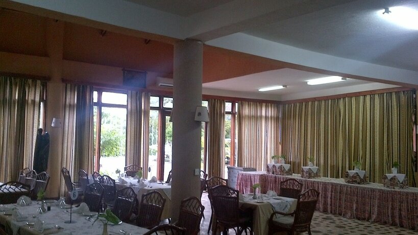 Imagen del bar/restaurante del Hotel Ngurdoto Mountain Lodge. Foto 13
