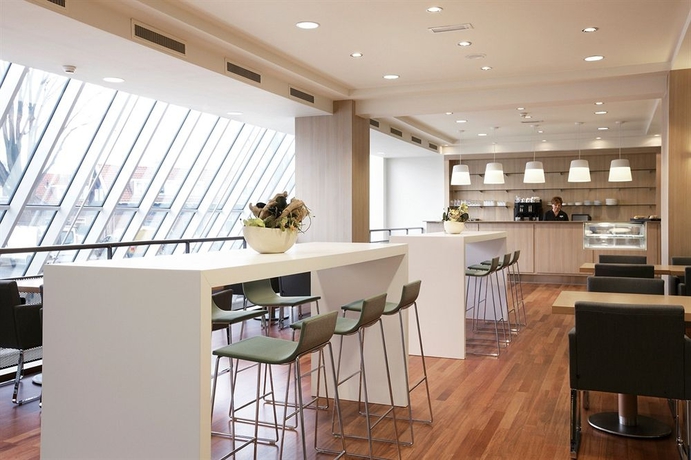 Imagen del bar/restaurante del Hotel Nh Amsterdam Noord. Foto 2