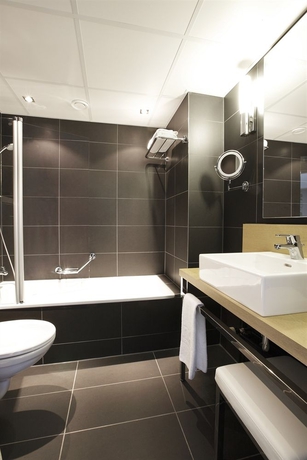 Imagen de la habitación del Hotel Nh Amsterdam Noord. Foto 8