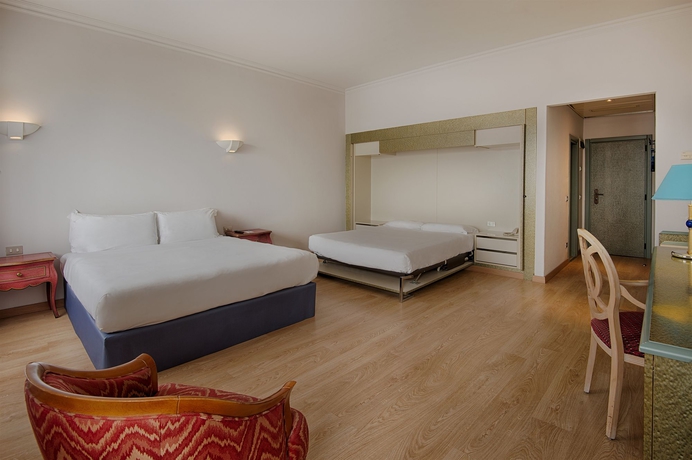 Imagen de la habitación del Hotel Nh Ancona. Foto 12