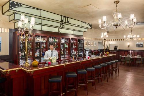 Imagen general del Hotel Nh Atlanta Rotterdam. Foto 2