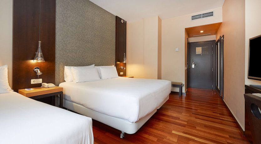 Imagen de la habitación del Hotel Nh Barcelona Eixample. Foto 5