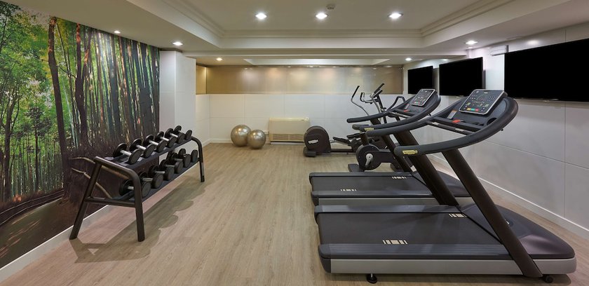 Imagen de los interiores del Hotel Nh Barcelona Eixample. Foto 20