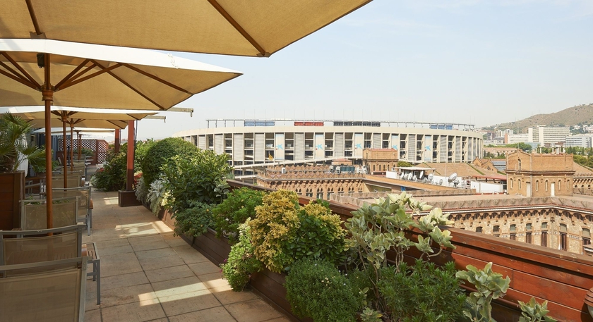 Imagen de los exteriores del Hotel Nh Barcelona Stadium. Foto 10