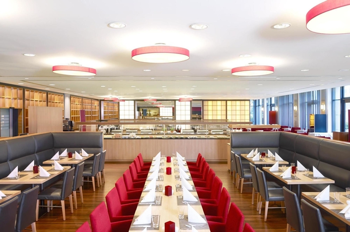 Imagen del bar/restaurante del Hotel Nh Berlin Alexanderplatz. Foto 4