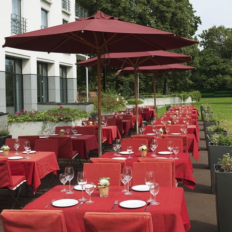 Imagen del bar/restaurante del Hotel Nh Berlin Alexanderplatz. Foto 5