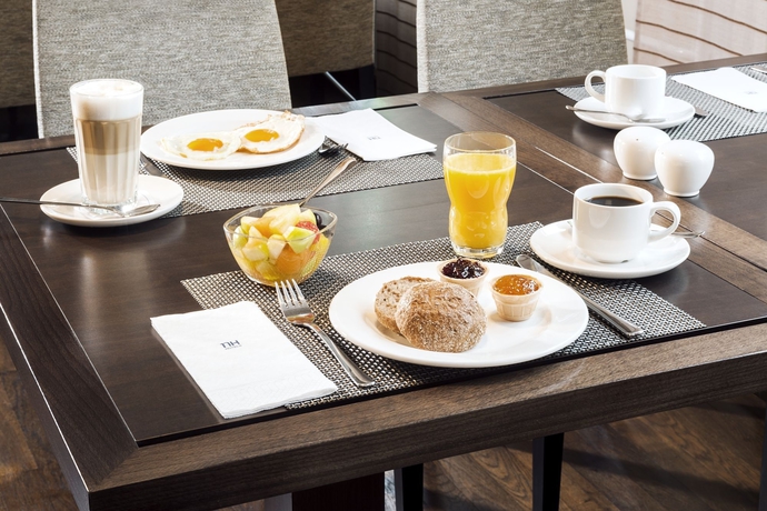 Imagen del bar/restaurante del Hotel Nh Berlin Kurfürstendamm. Foto 2