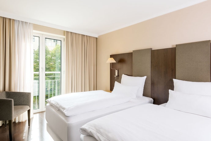 Imagen de la habitación del Hotel Nh Berlin Kurfürstendamm. Foto 13