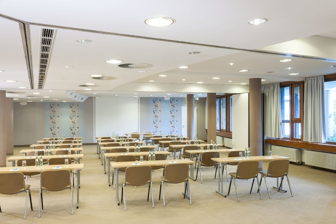 Imagen de los interiores del Hotel Nh Bingen. Foto 10