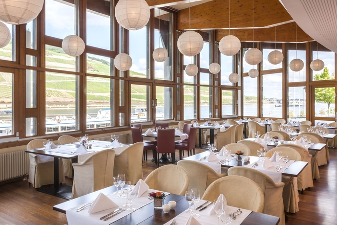 Imagen del bar/restaurante del Hotel Nh Bingen. Foto 4