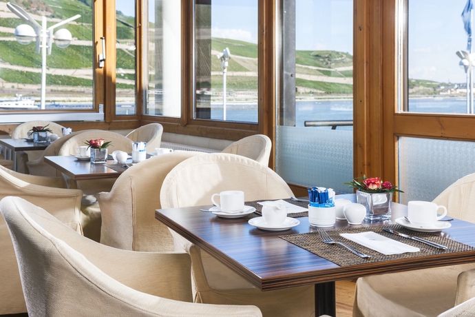 Imagen del bar/restaurante del Hotel Nh Bingen. Foto 5