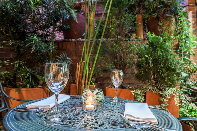 Imagen del bar/restaurante del Hotel Nh Bogotá Boheme Royal. Foto 2