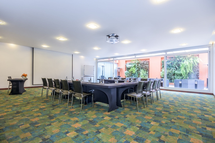 Imagen de los interiores del Hotel Nh Bogotá Pavillon Royal. Foto 15