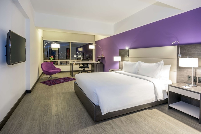 Imagen de la habitación del Hotel Nh Bogotá Urban 26 Royal. Foto 3