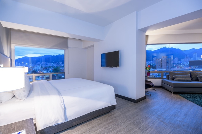 Imagen de la habitación del Hotel Nh Bogotá Urban 26 Royal. Foto 6