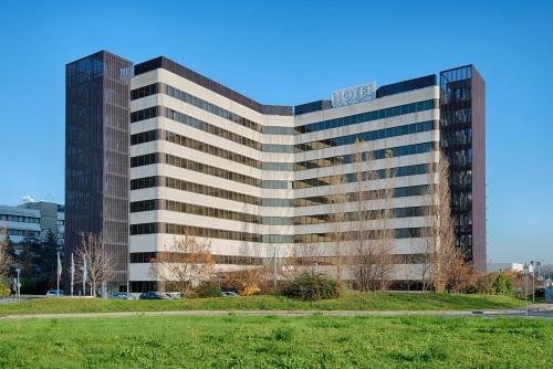 Imagen general del Hotel Nh Bologna Villanova. Foto 8