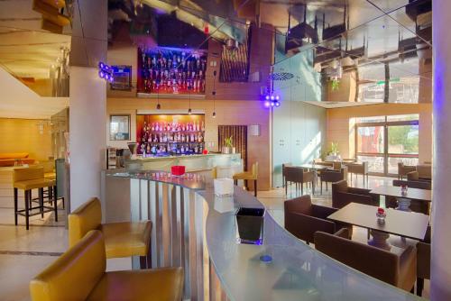 Imagen general del Hotel Nh Bologna Villanova. Foto 5