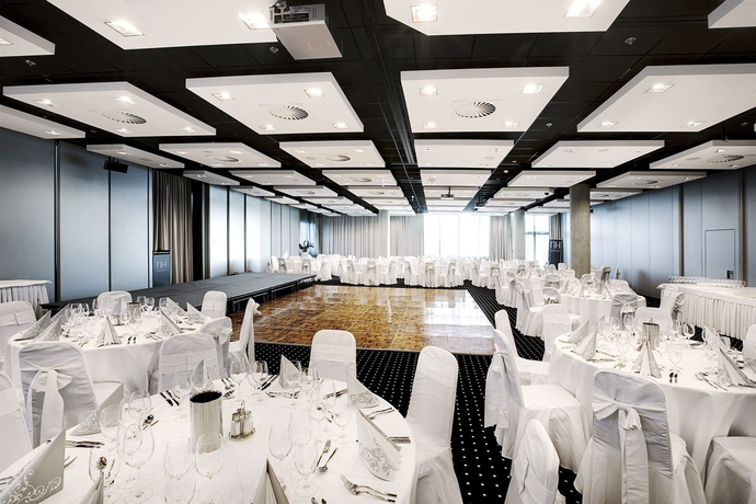 Imagen de los interiores del Hotel Nh Bratislava Gate One. Foto 9