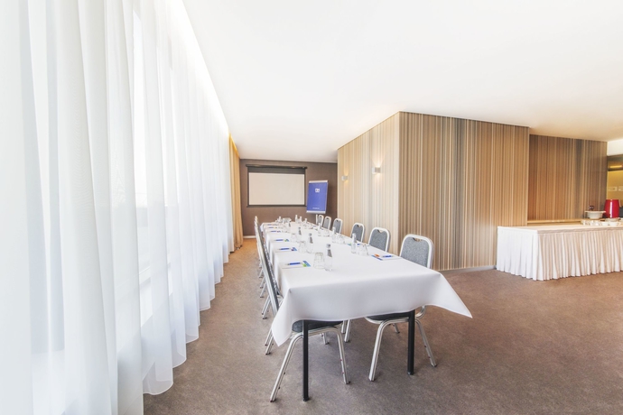 Imagen de los interiores del Hotel Nh Bratislava Gate One. Foto 15