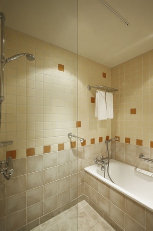 Imagen de la habitación del Hotel Nh Brussels Airport. Foto 10