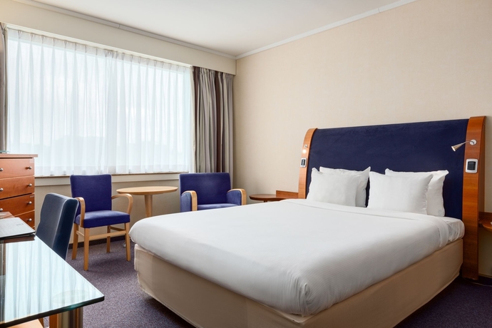 Imagen de la habitación del Hotel Nh Brussels Airport. Foto 12