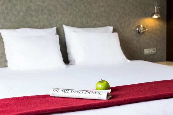 Imagen de la habitación del Hotel Nh Brussels Stéphanie. Foto 10