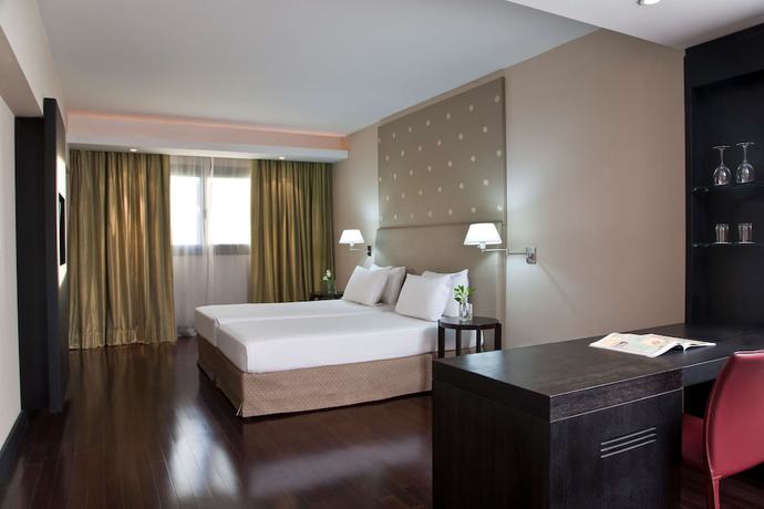 Imagen de la habitación del Hotel Nh Buenos Aires 9 De Julio. Foto 3