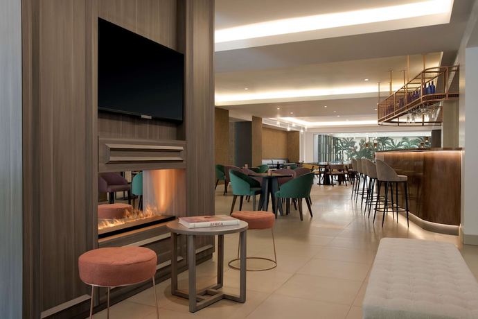 Imagen de los interiores del Hotel Nh Buenos Aires 9 De Julio. Foto 14