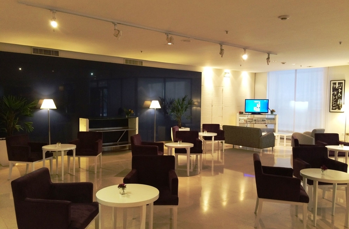 Imagen de los interiores del Hotel Nh Buenos Aires Florida. Foto 12