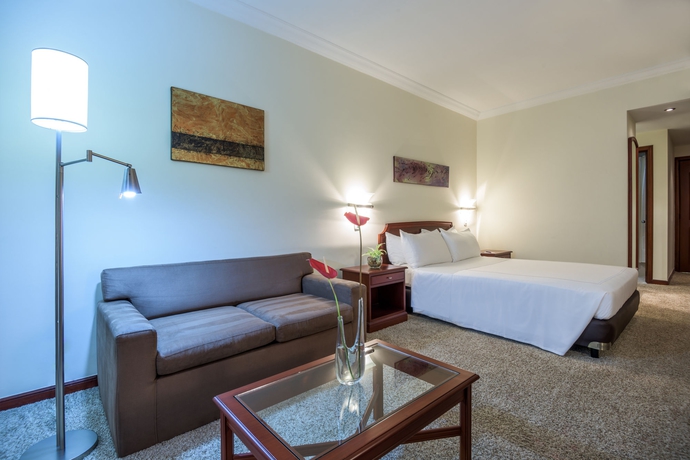 Imagen de los interiores del Hotel Nh Cali Royal. Foto 14