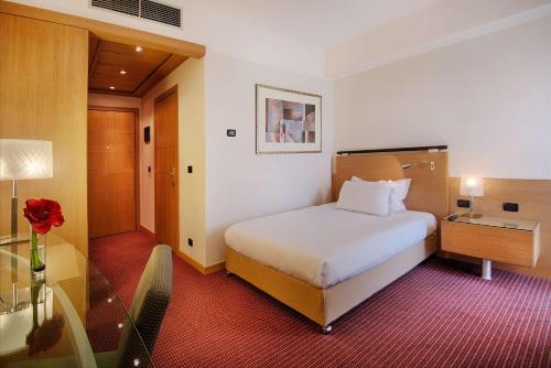 Imagen de la habitación del Hotel Nh Catania Centro. Foto 10